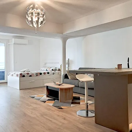 Near Center With Air Conditioning And Parking - Benakey Lägenhet Cannes